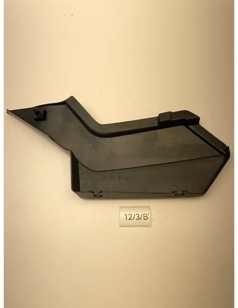 Cache latéral arrière droit origine YAMAHA TW 125 1999 - 2004 - occasion (photo 4)