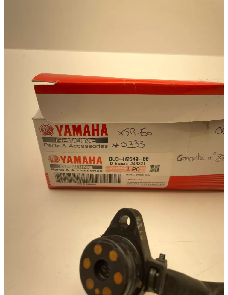 Contacteur de point mort origine YAMAHA XSR 700 2018 - 2026 - occasion (photo 5)