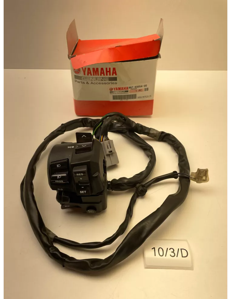 Commodo gauche origine YAMAHA MT 10 2016 - 2021 - occasion