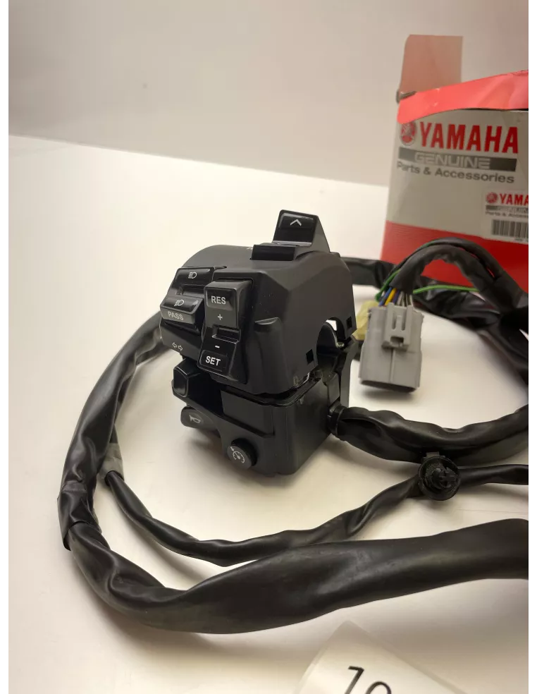 Commodo gauche origine YAMAHA MT 10 2016 - 2021 - occasion (photo 3)