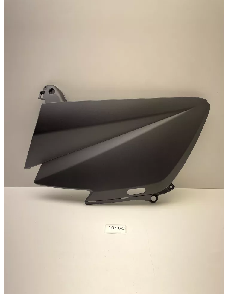 Carénage latéral droit origine noir YAMAHA TMAX 530 2012 - 2014 - occasion