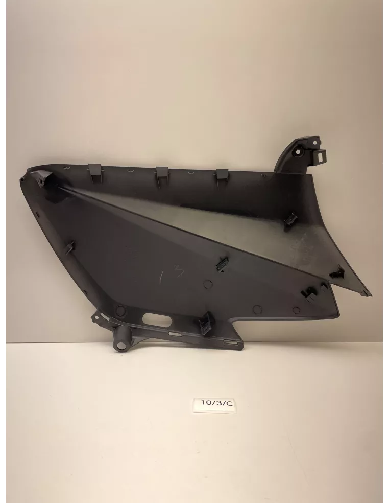 Carénage latéral droit origine noir YAMAHA TMAX 530 2012 - 2014 - occasion (photo 3)