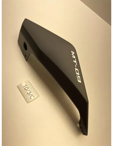 Flanc de selle gauche origine YAMAHA MT 09 / MT-09 2014 - 2016 - occasion (photo 2)