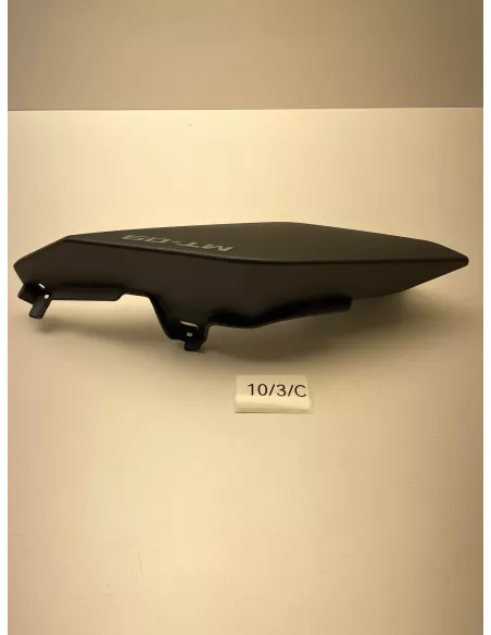 Flanc de selle gauche origine YAMAHA MT 09 / MT-09 2014 - 2016 - occasion (photo 6)