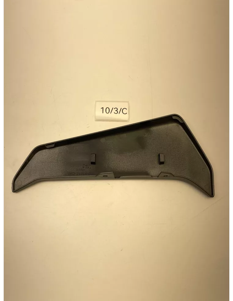 Ecope de radiateur droite origine YAMAHA MT 09 2017 - 2020 - occasion (photo 4)