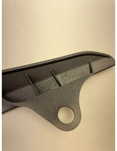Flanc de selle droit origine gris YAMAHA MT 07 2018 - 2020 - occasion (photo 3)