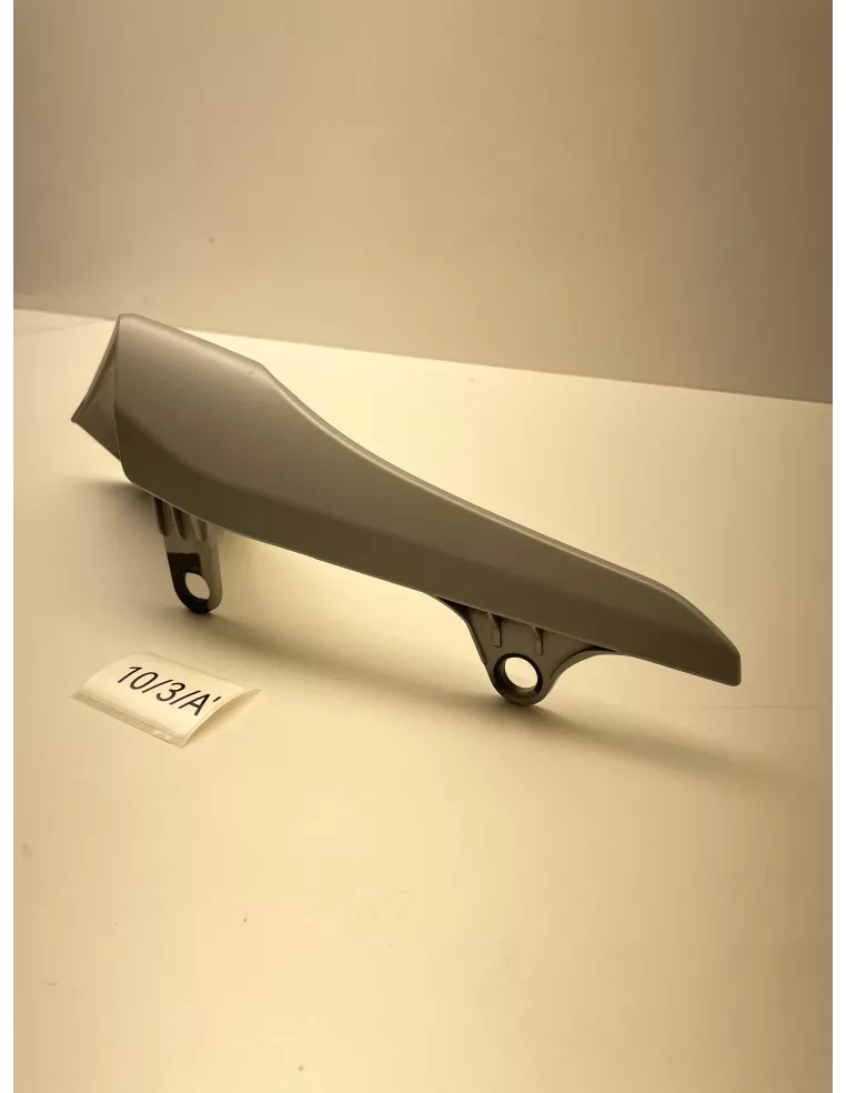 Flanc de selle droit origine gris YAMAHA MT 07 2018 - 2020 - occasion (photo 5)