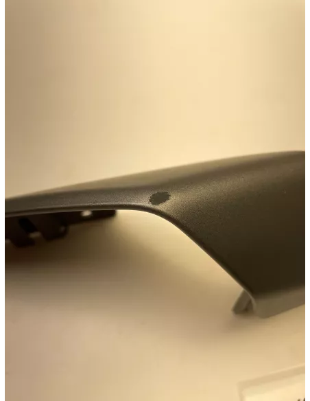 Flanc de selle droit origine noir YAMAHA MT 07 2018 - 2020 - occasion (photo 3)