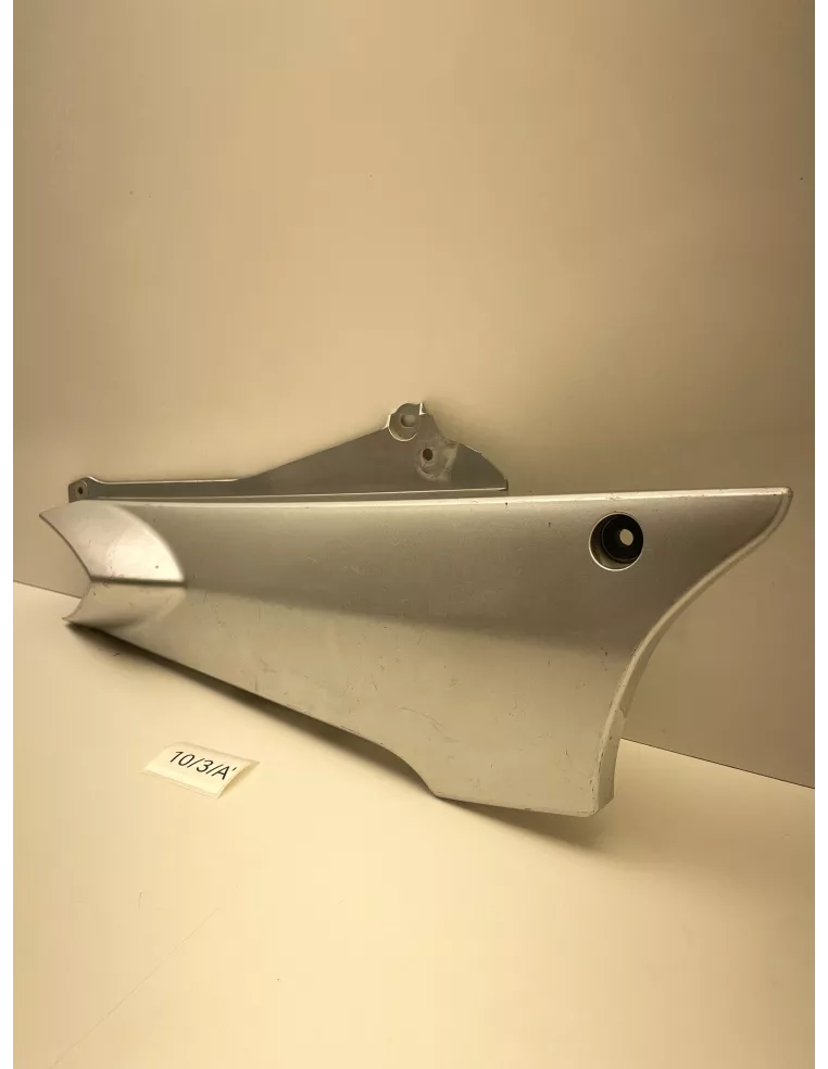 Flanc latéral gauche sous selle origine gris YAMAHA FJR 1300  2001 - 2005 - occasion (photo 3)