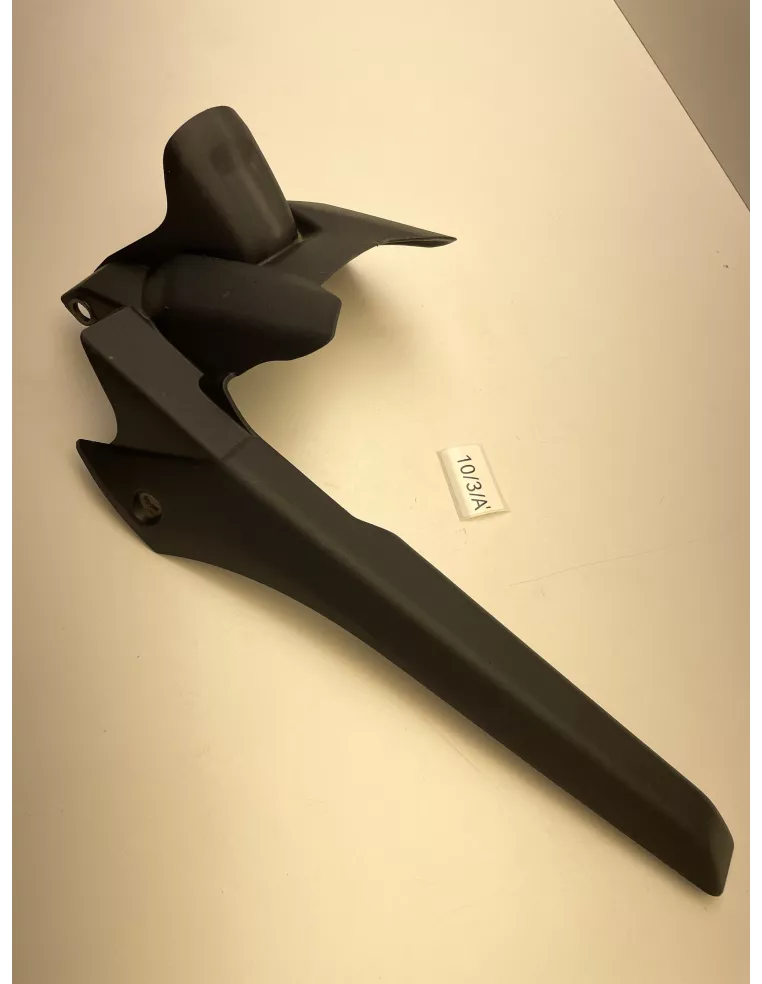 Garde boue arrière YAMAHA MT 07 2018 - 2024 - occasion (photo 3)