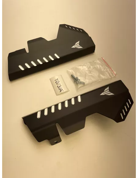 Caches latéraux de radiateurs YAMAHA MT 07 2014 - 2017 - occasion (photo 2)