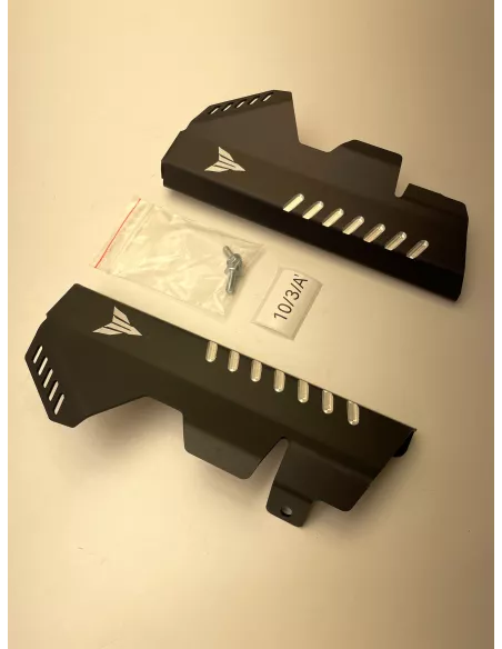 Caches latéraux de radiateurs YAMAHA MT 07 2014 - 2017 - occasion (photo 4)