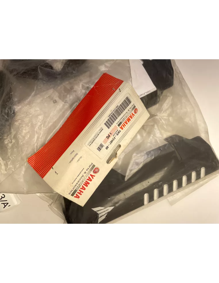 Caches latéraux de radiateurs YAMAHA MT 07 2014 - 2017 - occasion (photo 5)