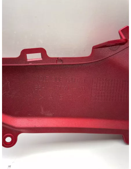 Carénage inférieur gauche rouge origine YAMAHA NMAX 125 2020 - 2024 - occasion (photo 6)