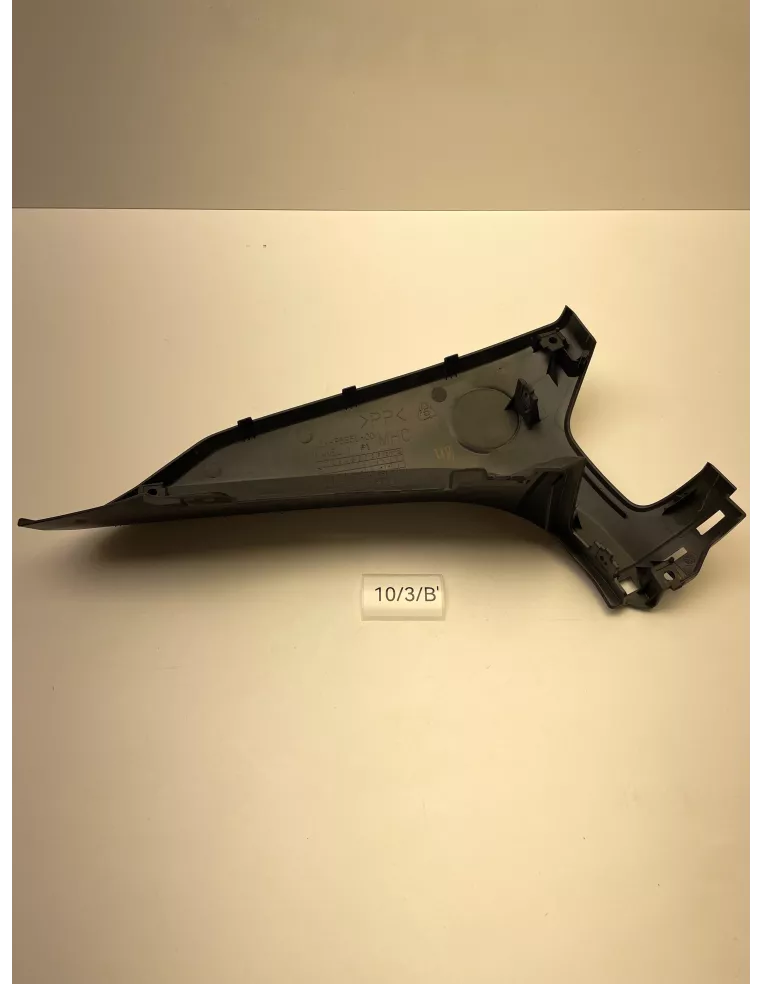Carénage avant gauche origine noir YAMAHA NMAX 125 2020 - 2024 - occasion (photo 6)
