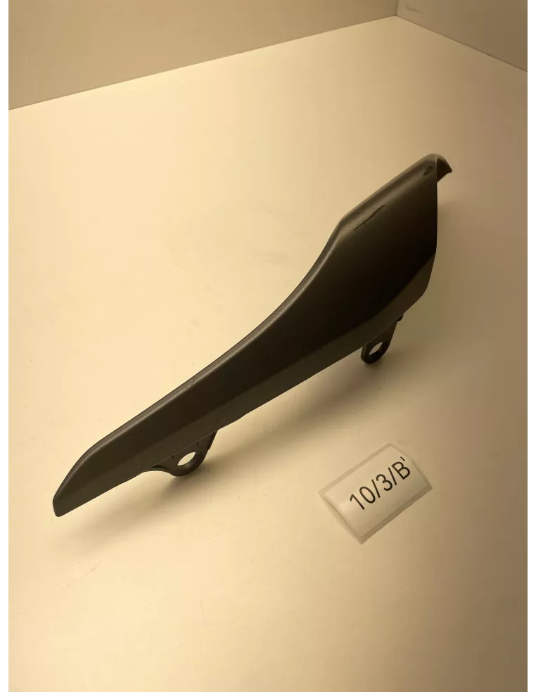 Flanc de selle gauche origine noir YAMAHA MT 07 2018 - 2020 – B4C-21711-00