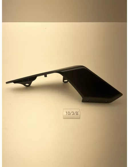 Flanc de selle droit origine noir YAMAHA MT 07 2018 - 2020 – B4C-21721-00