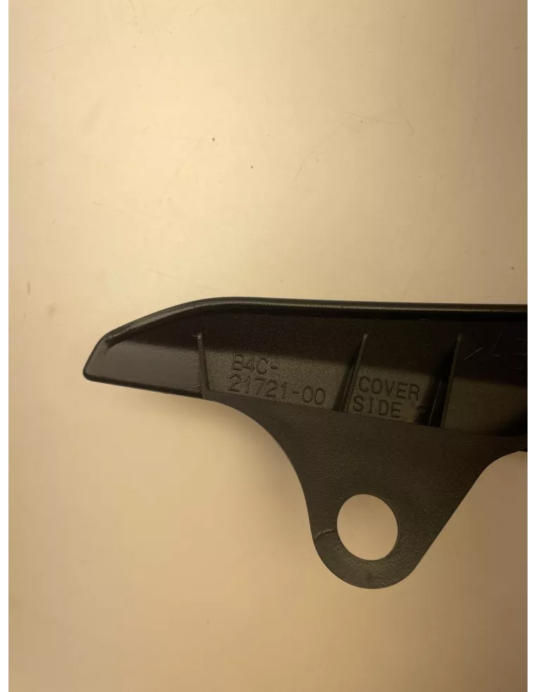 Flanc de selle droit origine noir YAMAHA MT 07 2018 - 2020 – B4C-21721-00