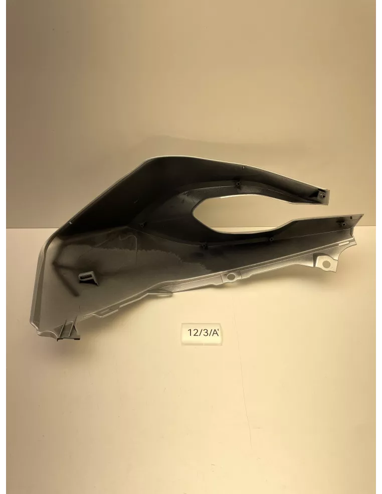 Ecope de réservoir droite grise origine YAMAHA MT 09 Tracer 2015 - 2017 – 2PP-28229-00