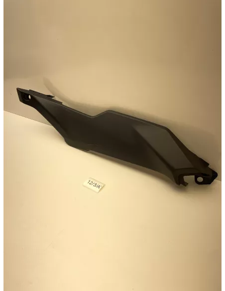 Flanc de réservoir droit origine YAMAHA TRACER 900 / TRACER 900 GT 2018 - 2020 – B5C-24139-00