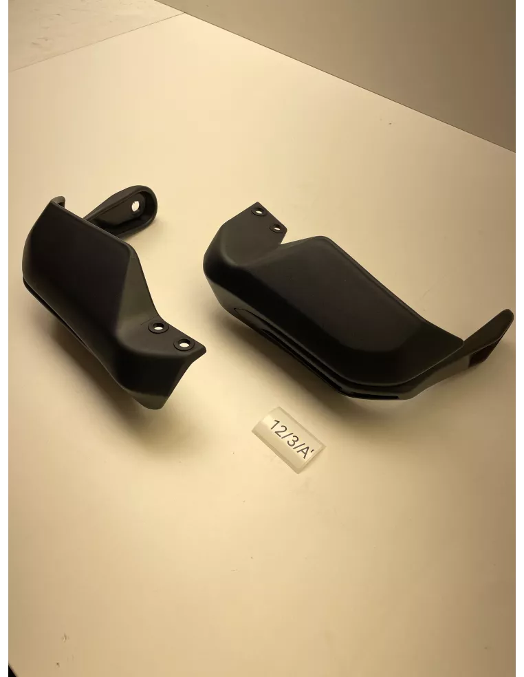 Paire de protège mains origine YAMAHA TRACER 900 / TRACER 900 GT 2021 - 2026 – B5U-26142-00 / B5U-26141-00