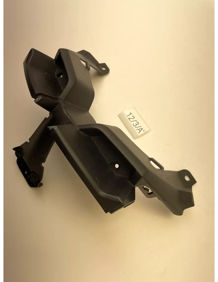 Entourage de phare inférieur origine YAMAHA TRACER 900 / TRACER 900 GT 2018 - 2020 – B5C-84144-00