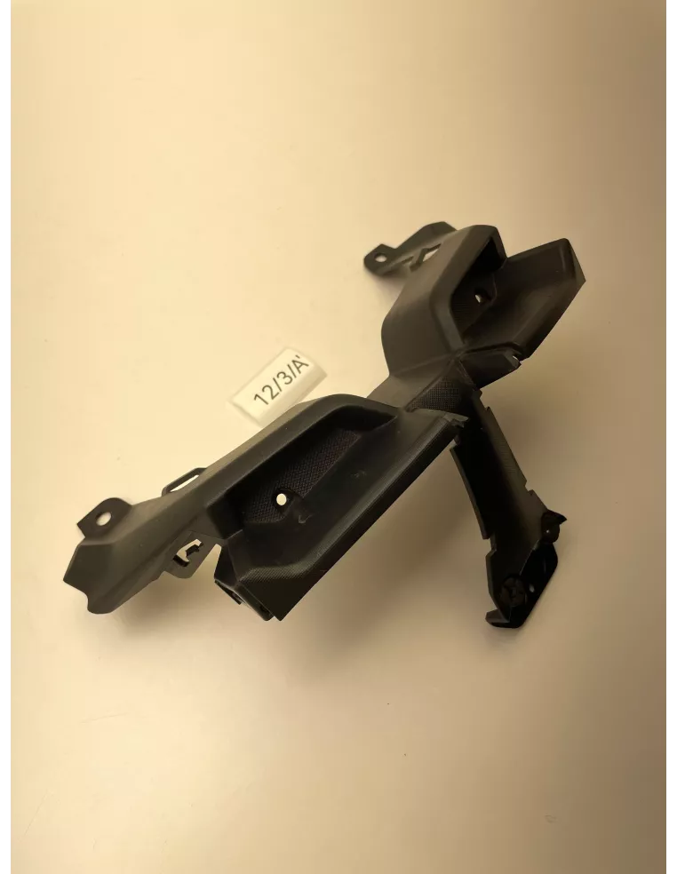 Entourage de phare inférieur origine YAMAHA TRACER 900 / TRACER 900 GT 2018 - 2020 – B5C-84144-00