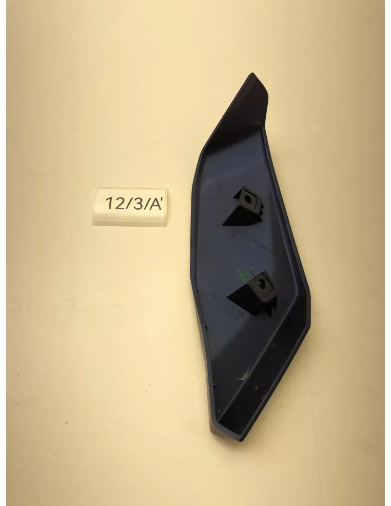 Coque supérieur du protège mains gauche origine bleu YAMAHA TRACER 900 / TRACER 900 GT 2018 - 2020 – B5C-26143-00