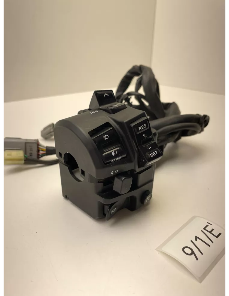 Commodo gauche origine YAMAHA MT 09 Tracer 2015 - 2017 – 2PP-83969-00