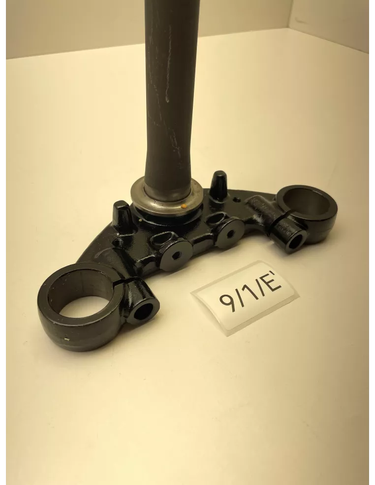 Té de fourche inférieur origine Bon état  YAMAHA YBR 125 2004 - 2022 – 5VL-F331X-01