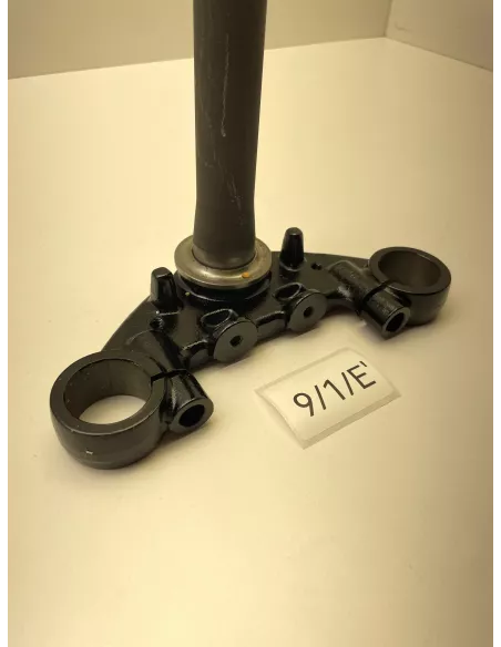 Té de fourche inférieur origine Bon état  YAMAHA YBR 125 2004 - 2022 – 5VL-F331X-01