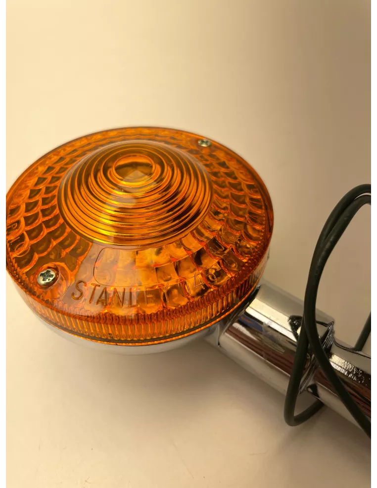 Clignotant arrière droit origine YAMAHA XS 400 / XS 400 Special 1978 - 1980 – 2L0-83340-E0-93