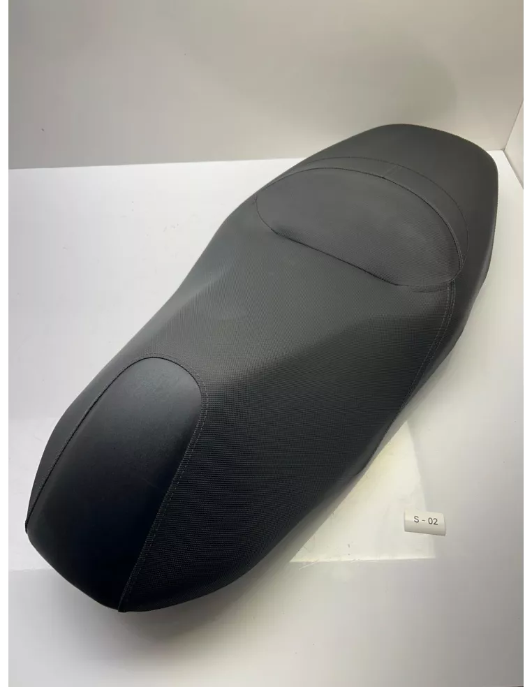 Selle biplace noire origine YAMAHA XMAX 125 2018 - 2022 – B74-F4730-00