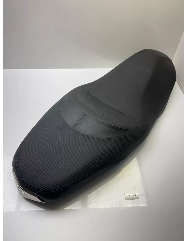 Selle biplace noire origine YAMAHA XMAX 125 2018 - 2022 – B74-F4730-00