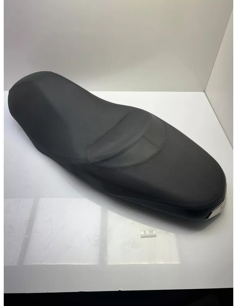 Selle biplace noire origine YAMAHA XMAX 125 2018 - 2022 – B74-F4730-00