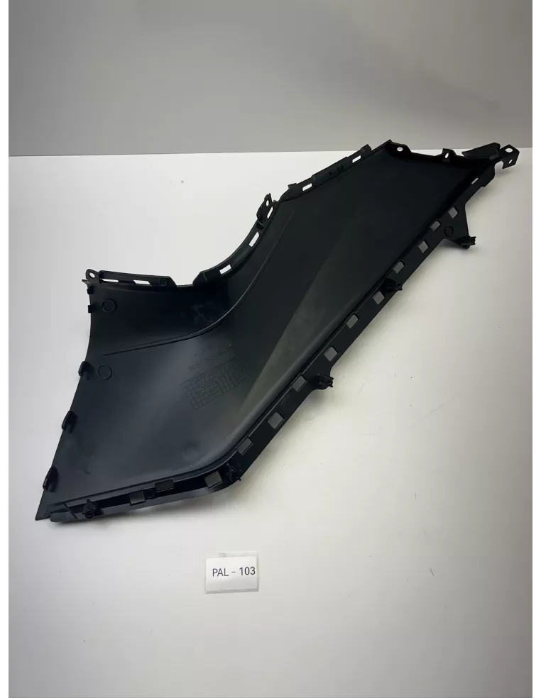Cache intérieur droit origine YAMAHA TMAX 530 2017 - 2019 – BC3-2837M-00