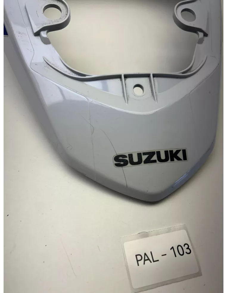 Coque arrière blanche origine SUZUKI GSR 750 2011 - 2014 – 47311-08J