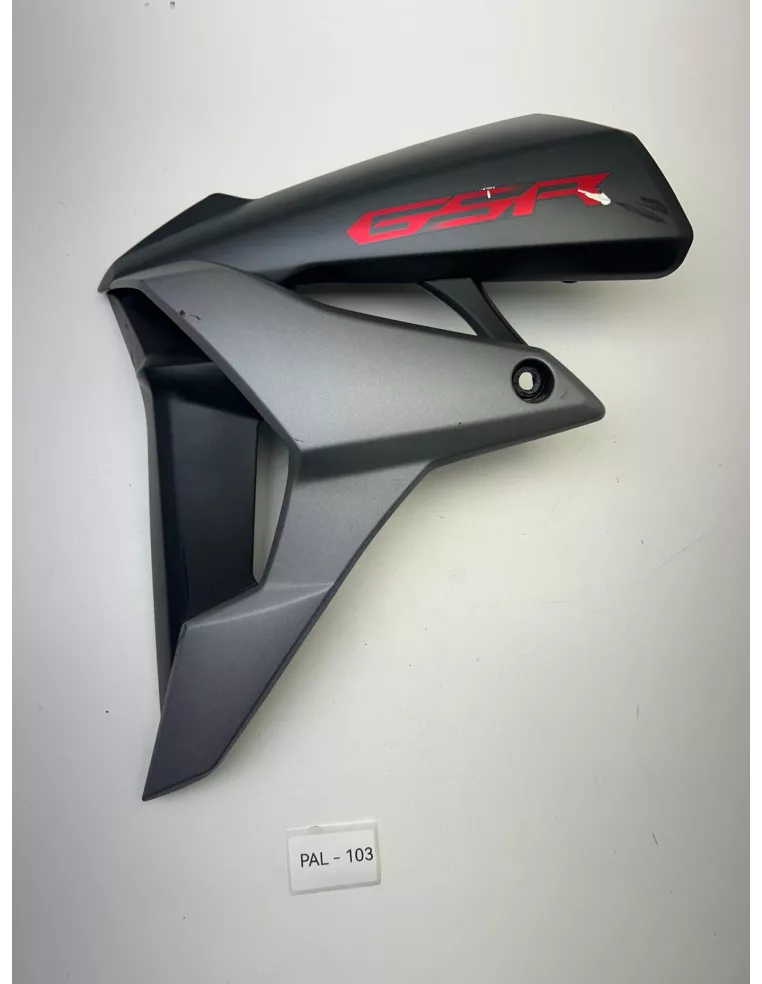 Carénage avant gauche origine SUZUKI GSR 750 2011 - 2016 – 47541-08J00