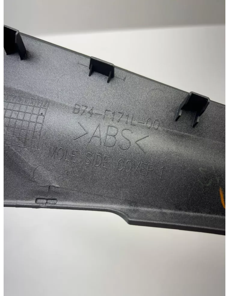 Carénage inférieur gauche origine YAMAHA XMAX 125 2018 - 2022 – B74-F171L-00