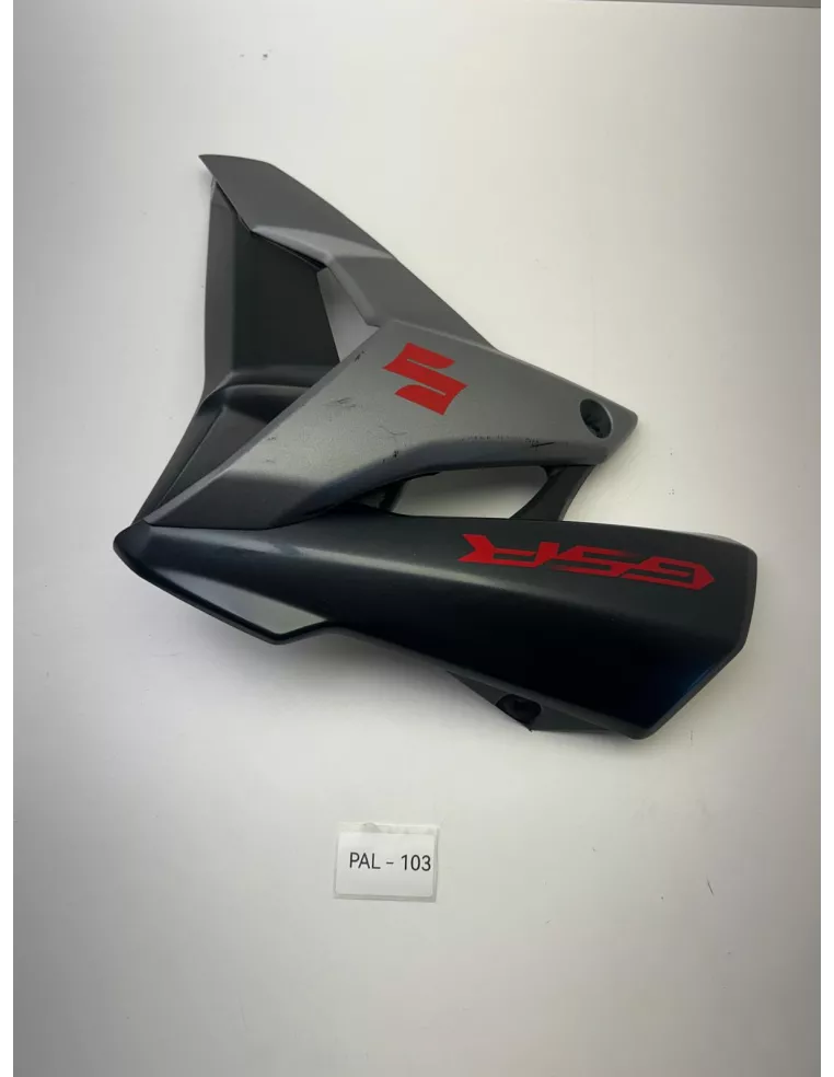 Carénage avant droit origine SUZUKI GSR 750 2011 - 2016 – 47531-08J00