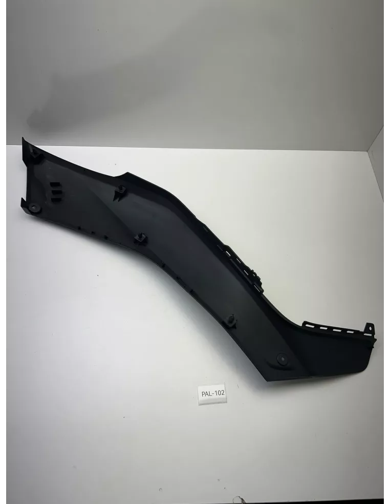 Cache latéral gauche origine YAMAHA XMAX 125 2018 - 2022 – BL1-F1711-00