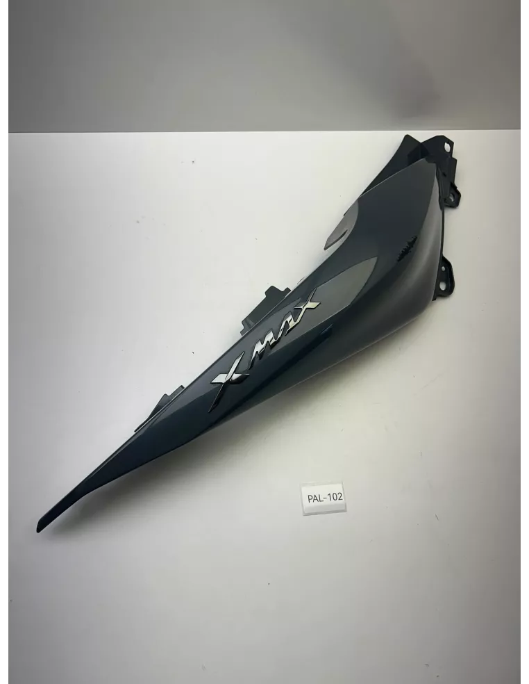 Flanc de selle droit origine YAMAHA XMAX 125 2018 - 2022 – BL1-F1741-00