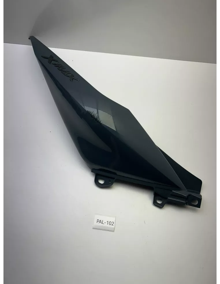 Flanc de selle droit origine YAMAHA XMAX 125 2018 - 2022 – BL1-F1741-00