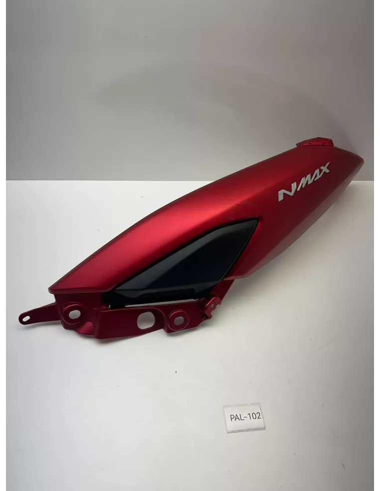 Carénage arrière gauche origine rouge YAMAHA NMAX 2020 - 2024 – B6H-F1711-00