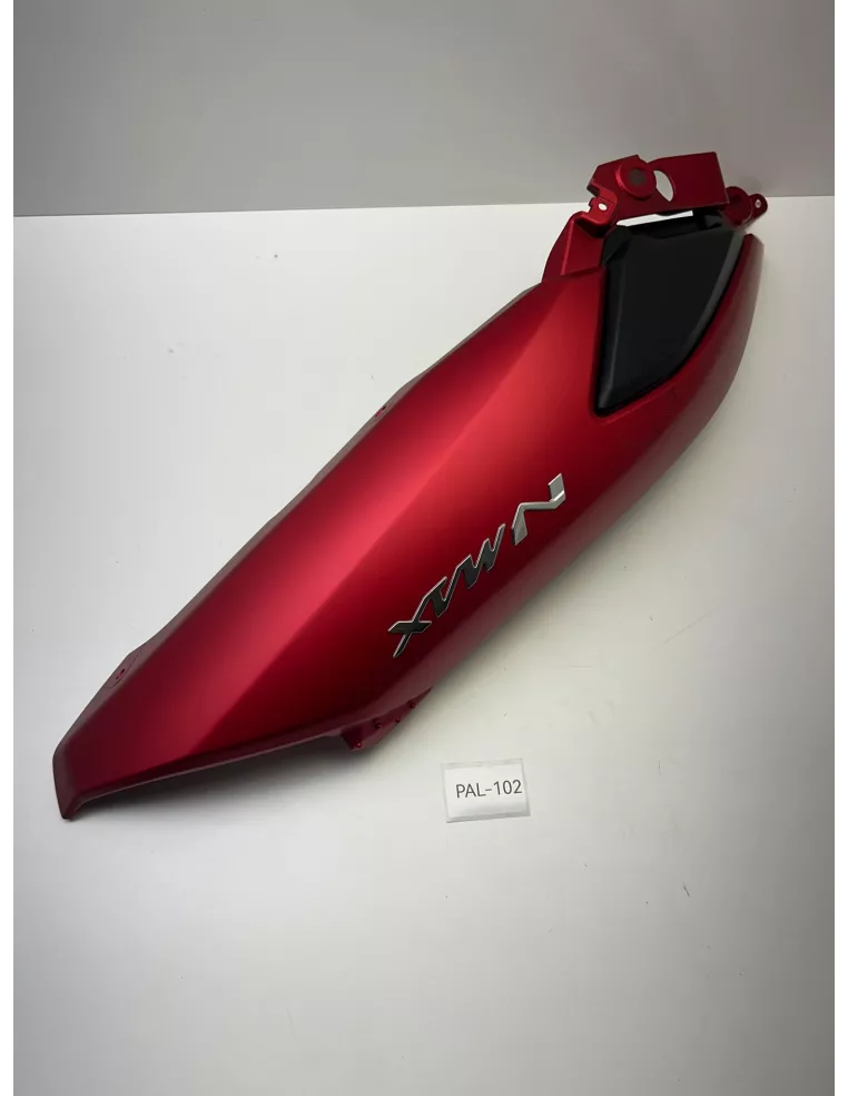 Carénage arrière gauche origine rouge YAMAHA NMAX 2020 - 2024 – B6H-F1711-00