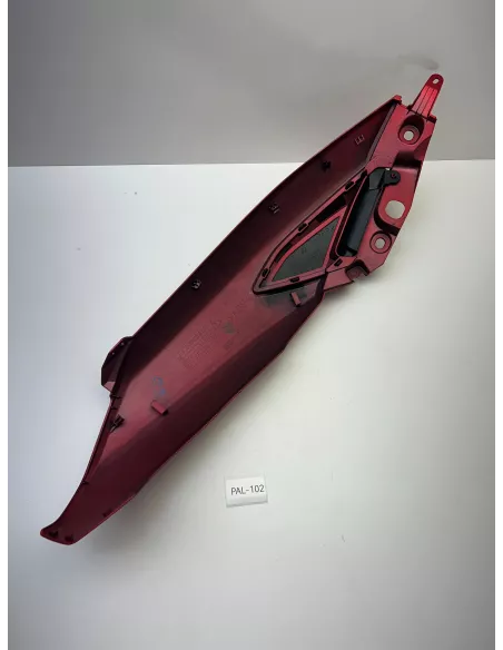Carénage arrière gauche origine rouge YAMAHA NMAX 2020 - 2024 – B6H-F1711-00