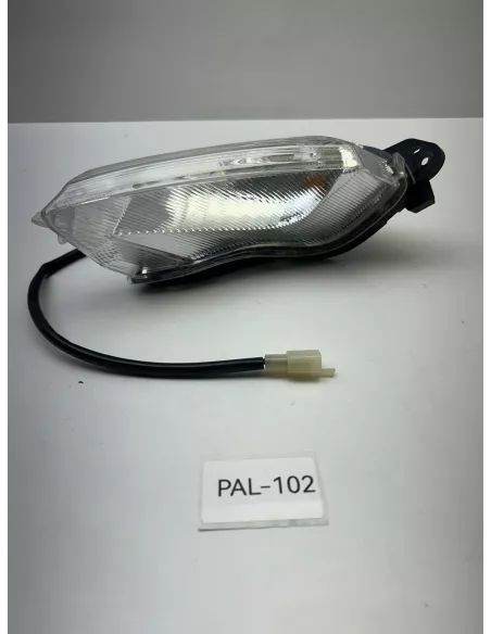 Clignotant avant gauche origine YAMAHA XMAX 125 2018 - 2022 – B74-H3310-00