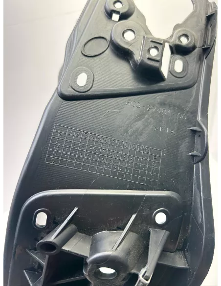 Demi marche pieds gauche origine YAMAHA TMAX 530 2017 - 2019 – BC3-27481-00