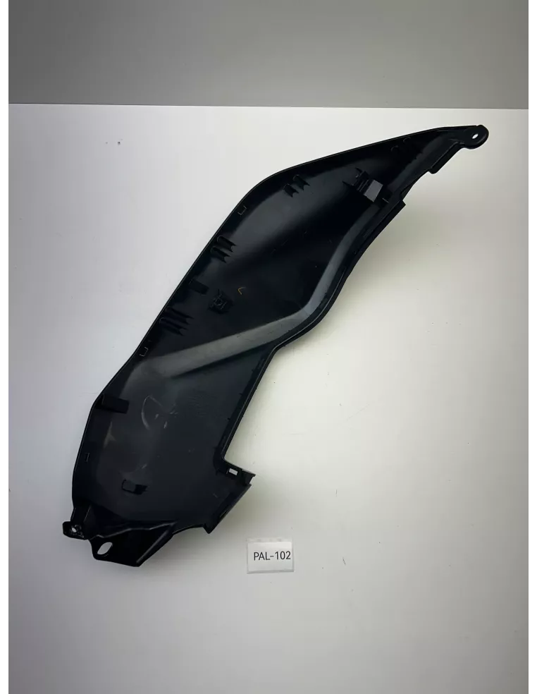 Couvre réservoir gauche origine YAMAHA MT 07 2018 - 2020 – B4C-24129-00