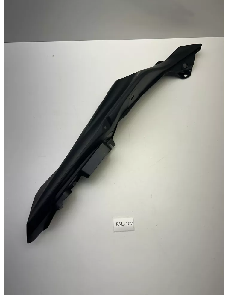 Coque arrière gauche origine YAMAHA MT 07 2018 - 2024 – B4C-2171E-00